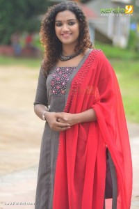 marina-michael-kurisingal-stills-777-00356