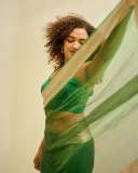 mareena-michael-kurisingal-in-green-cotton-saree-pics-003