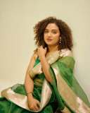 mareena-michael-kurisingal-in-green-cotton-saree-pics-008