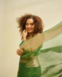 mareena-michael-kurisingal-in-green-cotton-saree-pics