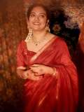 mareena-michael-kurisingal-in-red-saree-traditional-style-images-008