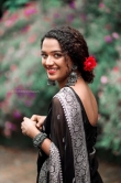 actress marina michael kurisingal black saree photos 023-004