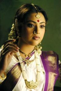 5713meena_latest_stills_06