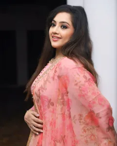 actress-meena-latest-photos-002