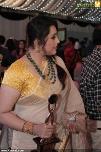 actress-meena-latest-photos-03556