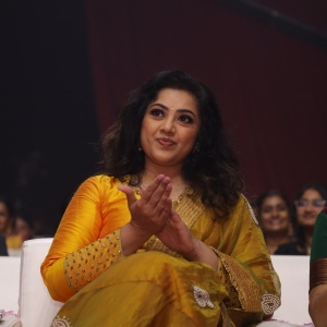 actress-meena-latest-photos
