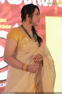 actress-meena-latest-stills-0048