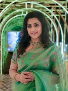 actress-meena-new-photos-008