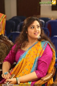 meena-latest-stills-11497