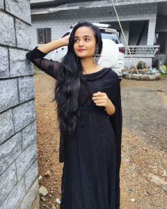 meenakshi-anoop-instagram-photos-007