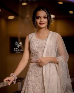 meenakshi-anoop-photoshoot-021