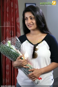2006meera_jasmine_new_pics_45