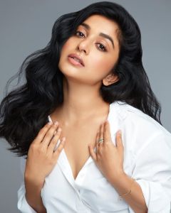 Meera-Jasmine-latest-photoshoot-002