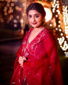 meera-jasmine-christmas-2023-photos-002