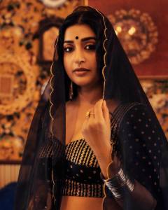 meera-jasmine-in-black-lehenga-photos-006