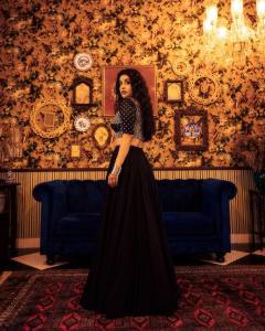meera-jasmine-in-black-lehenga-photos