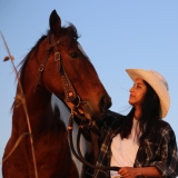 meera-jasmine-with-horse-photos-003