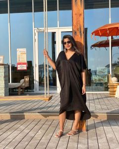 meera-nandan-at-guruvayur-temple-photos-003