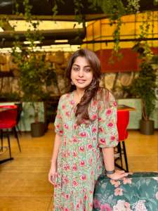 meera-nandan-in-long-frock-design-photos-003