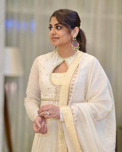 meera-nandan-in-white-colour-dress-ideas-photos-008