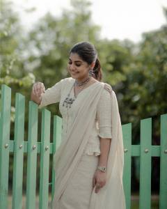 meera-nandan-new-photos-shoot-images-012
