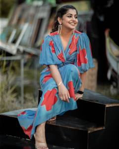meera-nandan-new-photos-shoot-images-015