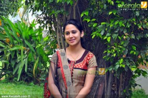 mia-george-stills-02746