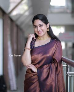 mia-george-in-pattu-saree-002