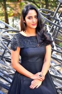 mia-george-latest-images-656-00440