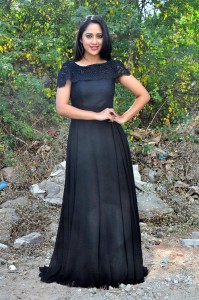 mia-george-latest-photos-100-05364