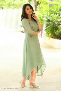 mia-george-latest-photos-110-00251