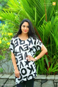 mia-george-latest-photos-112-00792