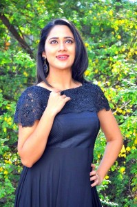 mia-george-latest-stills-333-00269
