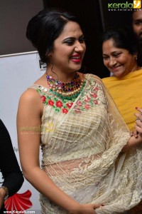 mia-george-latest-stills-650-00352