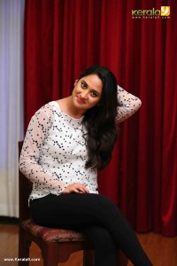 mia-george-latest-stills-909-00174