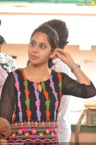mia-george-latest-stills44-00364