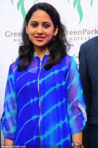 mia-george-new-stills-00136
