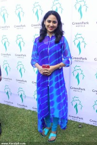 mia-george-new-stills-00572