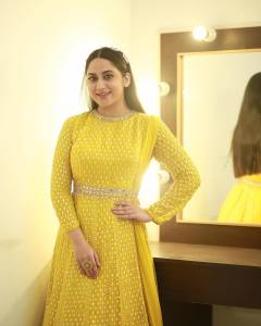 miya-actress-in-beautiful-look-in-lehanga-003