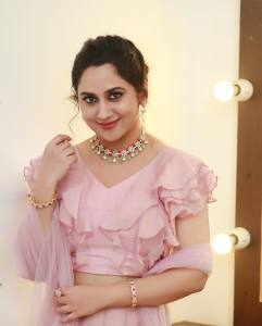 miya-actress-in-beautiful-look-in-lehanga-007