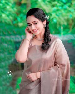 miya-george-in-her-wedding-saree-001