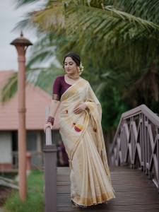 miya-george-in-kerala-saree-photos-latest-009
