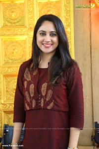 miya-george-latest-images-09412-1194