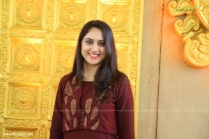 miya-george-latest-images-09412-2291