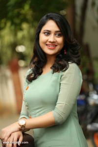 miya-george-latest-stills-333-00196