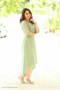 miya-george-latest-stills-333-00384