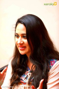 miya-george-stills-99978