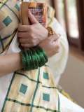 miya-george-in-kerala-saree-with-simple-and-traditional-style-photos-009