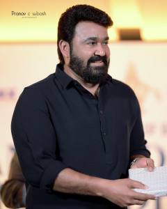 1_mohanlal-in-black-shirt-photos-001