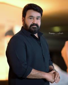 1_mohanlal-in-black-shirt-photos-002
